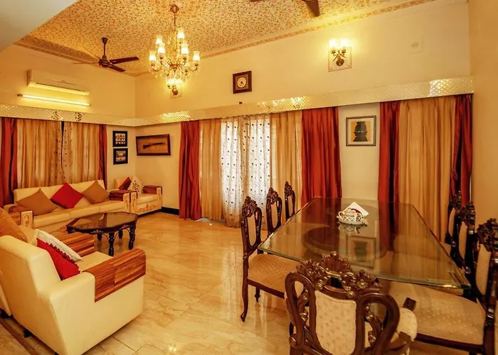 Santosh Villa - The House Of Antiques And Art Udaipur